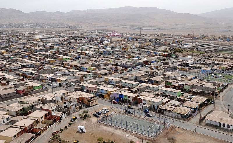 El campamento en relación con la ciudad:  informalidad y movilidades residenciales de habitantes de Alto Hospicio